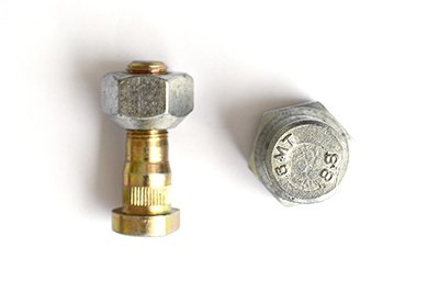 Hub Bolt
